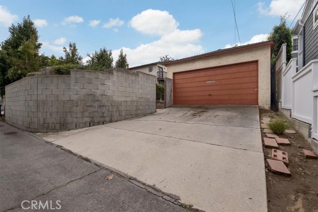 625 33rd Street, Manhattan Beach, California 90266, 3 Bedrooms Bedrooms, ,3 BathroomsBathrooms,Residential,Sold,33rd,OC21258370