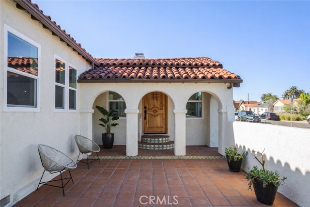 Detail Gallery Image 5 of 54 For 2014 W 84th St, Los Angeles,  CA 90047 - 3 Beds | 2 Baths