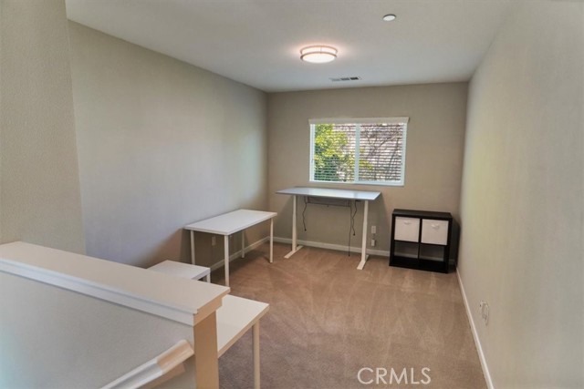 Detail Gallery Image 12 of 16 For 15605 W Lilli Way, Van Nuys,  CA 91406 - 4 Beds | 3 Baths