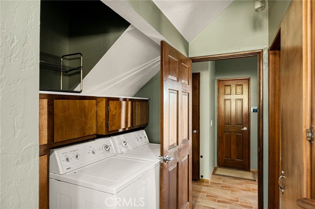 Detail Gallery Image 23 of 47 For 27808 Alpen, Lake Arrowhead,  CA 92352 - 4 Beds | 3/1 Baths