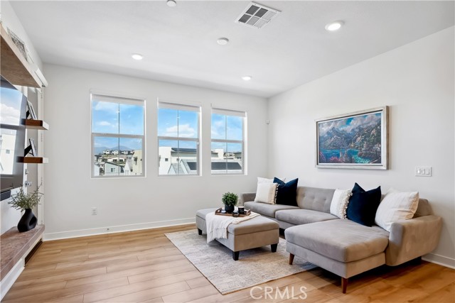 Detail Gallery Image 7 of 74 For 1101 Lasso Way #303,  Rancho Mission Viejo,  CA 92694 - 2 Beds | 2 Baths