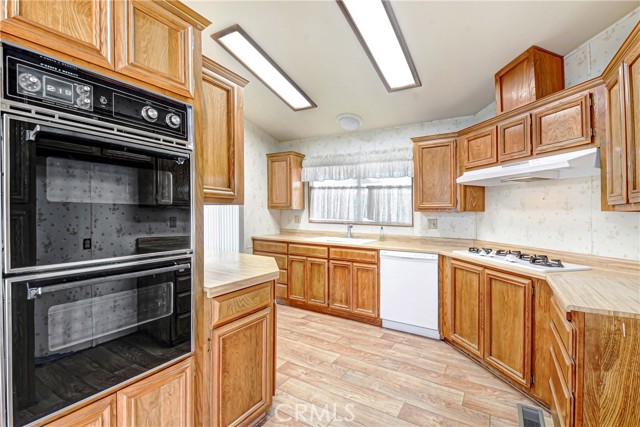 Detail Gallery Image 5 of 32 For 1288 Lodgepole, Hemet,  CA 92545 - 2 Beds | 2 Baths