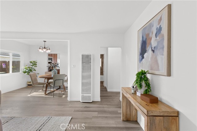 Detail Gallery Image 4 of 42 For 1410 S Olive, Santa Ana,  CA 92707 - 2 Beds | 1 Baths