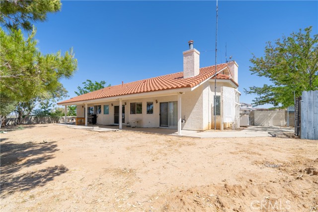 17157 Hacienda Boulevard, California City CA: https://media.crmls.org/medias/b18204a3-2e6c-487c-bcad-ba8d92c1cab8.jpg