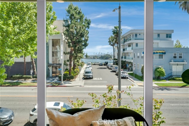 1123 E Ocean Blvd, Long Beach CA: https://media.crmls.org/medias/b1823bef-6e6e-4728-9650-73587ef0acf4.jpg