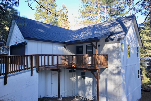 Detail Gallery Image 2 of 14 For 375 S Fairway Dr, Lake Arrowhead,  CA 92352 - 3 Beds | 2/1 Baths
