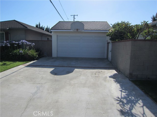 15246 Carnell Street, Whittier CA: https://media.crmls.org/medias/b1827fe3-6356-4c3a-92af-df12044670be.jpg
