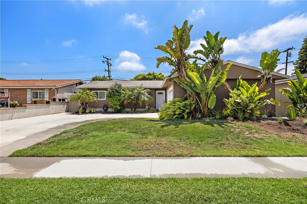 16882 Ross Lane