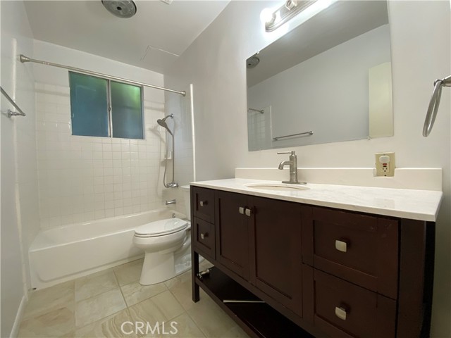 Detail Gallery Image 4 of 13 For 157 Esperanza Ave #C,  Sierra Madre,  CA 91024 - 3 Beds | 2 Baths