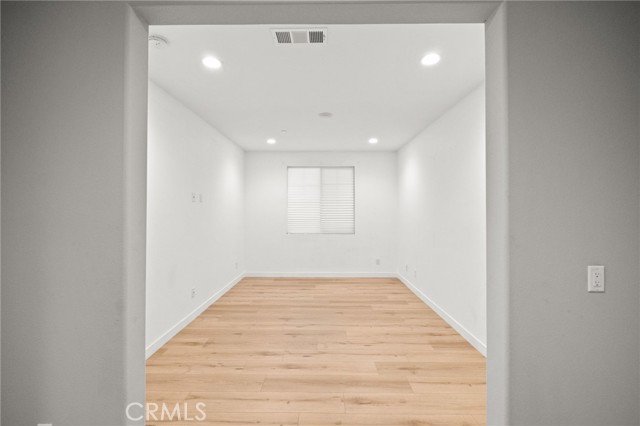 Image 14 of 60 For 431 Daniella Way