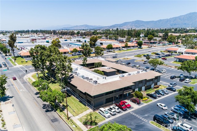 222 N Mountain Avenue, Upland, California 91786, ,Commercial Lease,For Rent,222 N Mountain Avenue,CRIV24000186