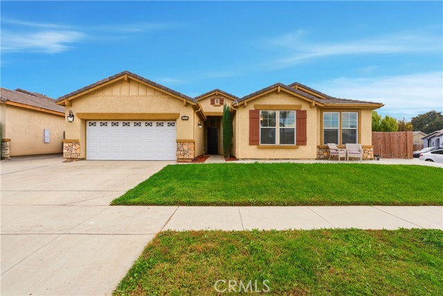 Detail Gallery Image 2 of 56 For 2605 Hoyt Ave, Tulare,  CA 93274 - 3 Beds | 2 Baths