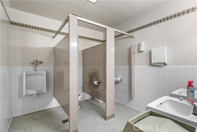 1000 N Brand Boulevard, Glendale, California 91202, ,Commercial Lease,For Rent,1000 N Brand Boulevard,CRGD25027927