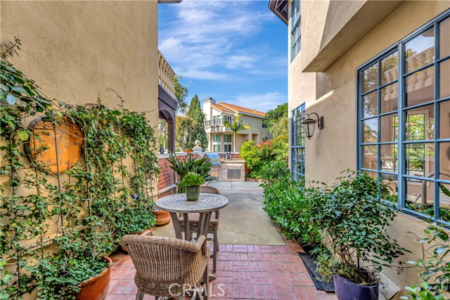 Detail Gallery Image 49 of 58 For 6095 Greenbrier Dr, Huntington Beach,  CA 92648 - 3 Beds | 2/1 Baths