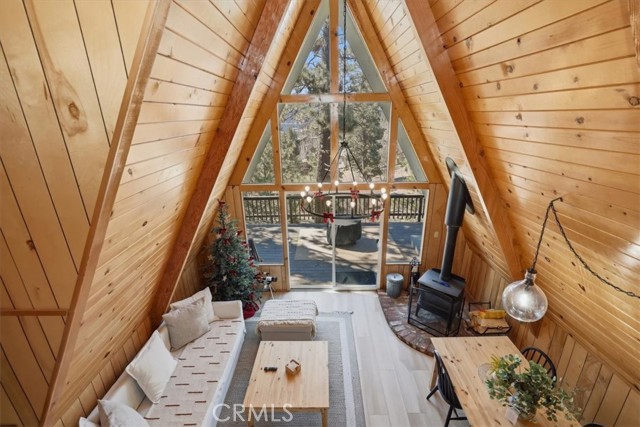 Detail Gallery Image 39 of 40 For 1146 Ridge, Fawnskin,  CA 92333 - 2 Beds | 1 Baths