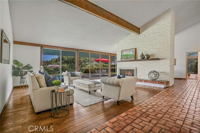 Detail Gallery Image 1 of 37 For 19 Georgeff Road, Rolling Hills,  CA 90274 - 5 Beds | 3/1 Baths