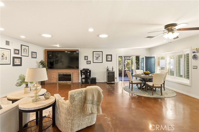 Detail Gallery Image 7 of 23 For 2736 Wanda, Simi Valley,  CA 93065 - 3 Beds | 2 Baths