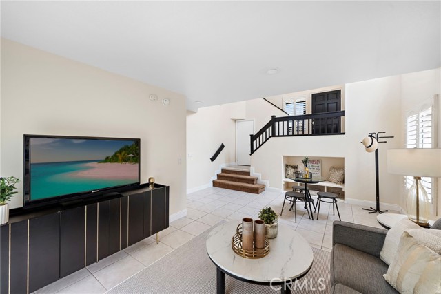 30 Calle Estero, Rancho Santa Margarita CA: https://media.crmls.org/medias/b184d982-46ba-4f46-b697-7646e035dc00.jpg