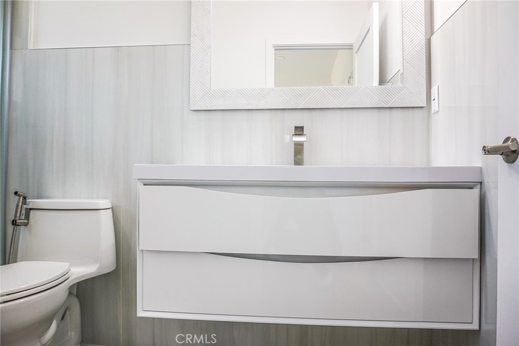 https://media.crmls.org/medias/b184e26b-9239-4acd-bb0a-bcd19cd312be.jpg?preset=X-Large