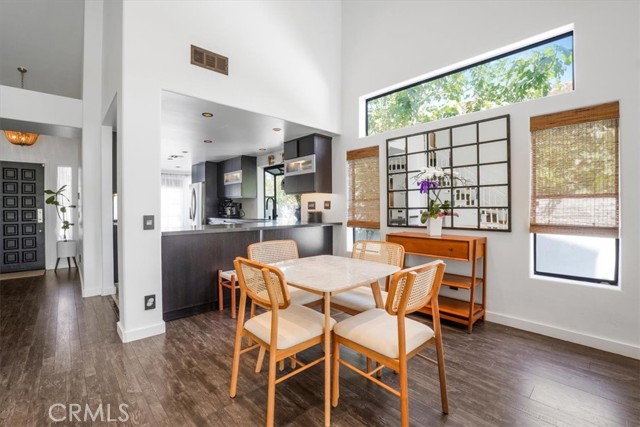 479 Pesaro Street, Oak Park CA: https://media.crmls.org/medias/b18539ce-1e0d-4e18-a864-dae47294dd97.jpg