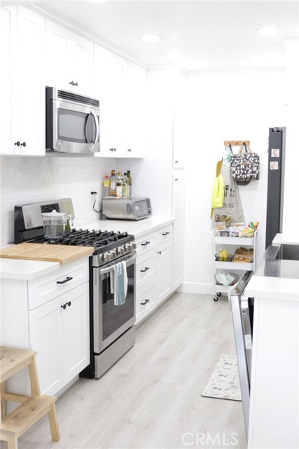 Detail Gallery Image 4 of 17 For 20541 S Vermont Ave #4,  Torrance,  CA 90502 - 2 Beds | 2 Baths
