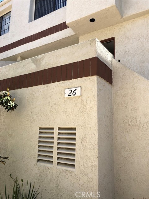 Front Image Thumbnail for CRSB25255536