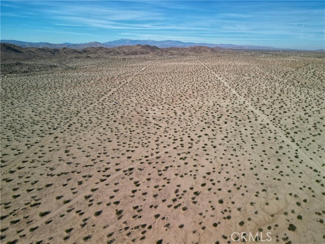 Detail Gallery Image 4 of 20 For 63305 Ranier Rd, Joshua Tree,  CA 92252 - – Beds | – Baths