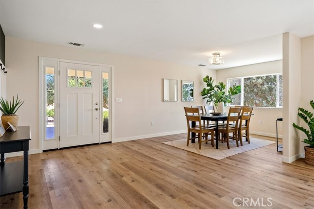 Detail Gallery Image 8 of 51 For 6095 Vista Serrano, Paso Robles,  CA 93446 - 4 Beds | 2 Baths