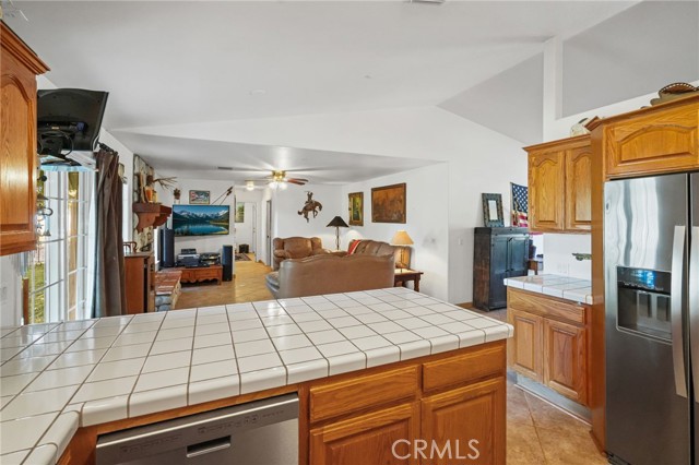 Detail Gallery Image 11 of 53 For 11709 Mint Canyon Rd, Agua Dulce,  CA 91390 - 3 Beds | 3 Baths