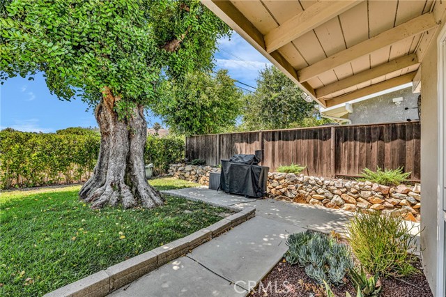 1801 W Chandeleur Drive, San Pedro CA: https://media.crmls.org/medias/b189eff9-651c-4a2c-ba42-50f11d65f267.jpg