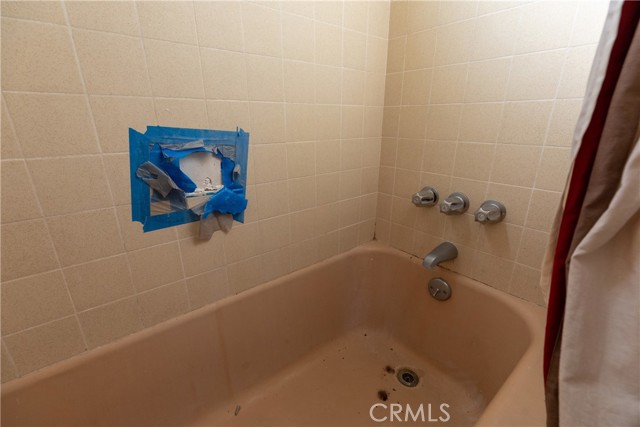 Detail Gallery Image 20 of 24 For 10428 Hopland St, Bellflower,  CA 90706 - 3 Beds | 1/1 Baths