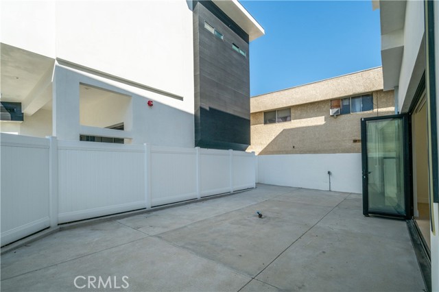 2319 Huntington Lane, Redondo Beach, California 90278, 4 Bedrooms Bedrooms, ,4 BathroomsBathrooms,Residential,For Sale,Huntington,SB25033115