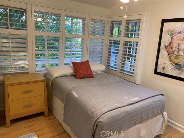 Detail Gallery Image 17 of 43 For 274 Diamond St, Laguna Beach,  CA 92651 - 3 Beds | 2/1 Baths