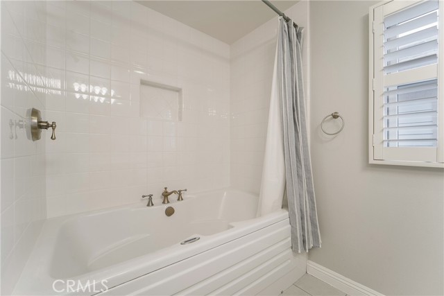 Detail Gallery Image 30 of 32 For 2546 Bungalow, Corona Del Mar,  CA 92625 - 3 Beds | 2/1 Baths