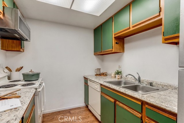 1025 Southwood, San Luis Obispo CA: https://media.crmls.org/medias/b18bfe39-28c0-4902-ad62-af26b782c0d4.jpg