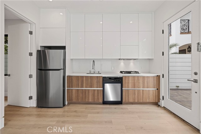Detail Gallery Image 13 of 75 For 4532 Katherine, Sherman Oaks,  CA 91423 - 6 Beds | 6/1 Baths