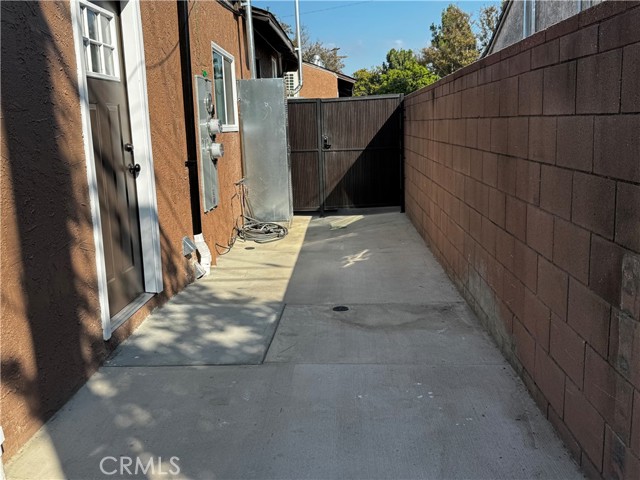 4563 Bridgeview Avenue, Pico Rivera CA: https://media.crmls.org/medias/b18cd877-88ad-48bf-8c78-e0d3fd770617.jpg