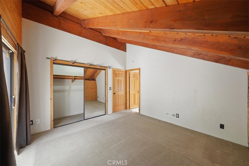 https://media.crmls.org/medias/b18d0aa7-a096-4491-9858-e8fe30bca46d.jpg?preset=X-Large