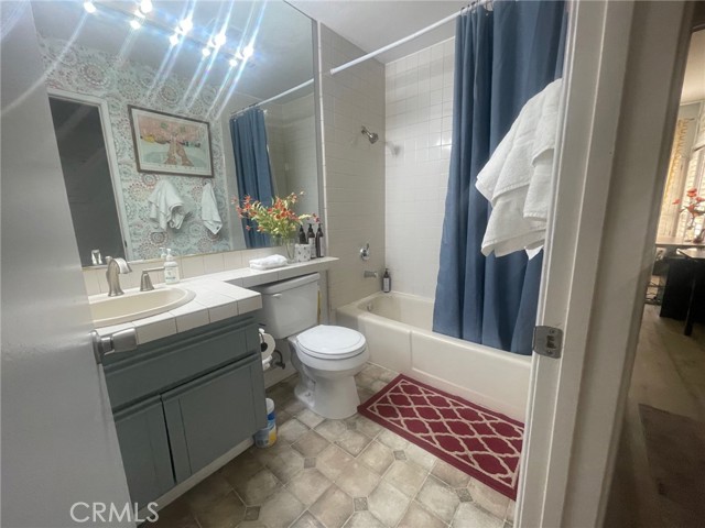 Image 39 of 57 For 43756 Avenida Alicante