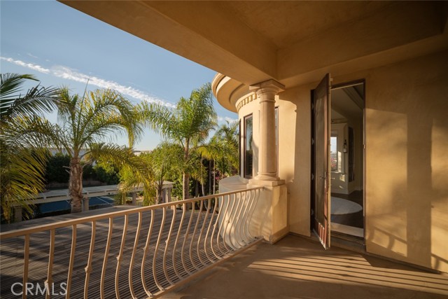 20391 Cypress Street, Newport Beach CA: https://media.crmls.org/medias/b18e3689-9ca9-438d-bf2f-053f59e606dd.jpg