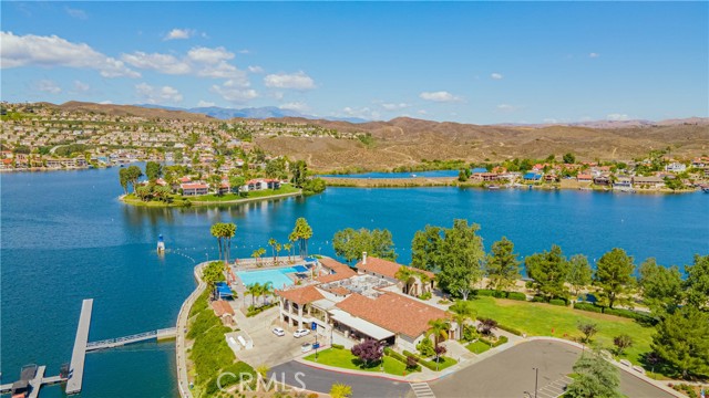 30360 Point Marina, Canyon Lake CA: https://media.crmls.org/medias/b18f6315-4a83-4d1b-9b68-d44dcd5f6682.jpg