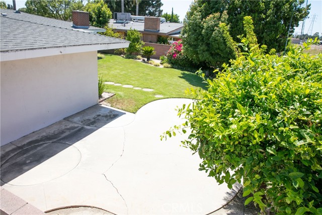 Detail Gallery Image 3 of 23 For 1203 W Laster Ave, Anaheim,  CA 92802 - 4 Beds | 2 Baths