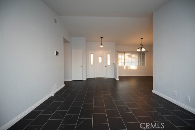 Detail Gallery Image 7 of 27 For 11875 Morning Star Rd, Apple Valley,  CA 92308 - 4 Beds | 2 Baths