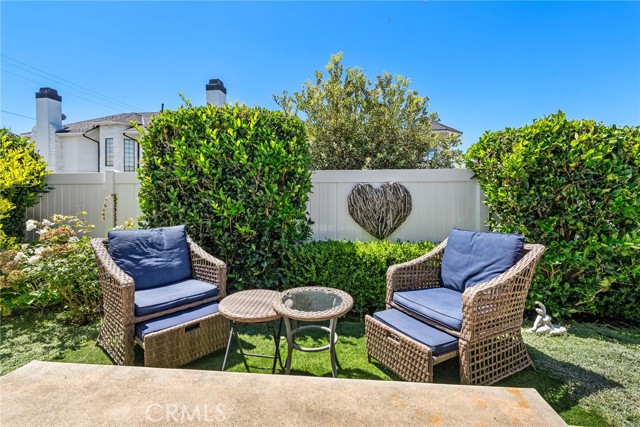 Detail Gallery Image 8 of 29 For 700 Jasmine Ave, Corona Del Mar,  CA 92625 - 2 Beds | 2 Baths