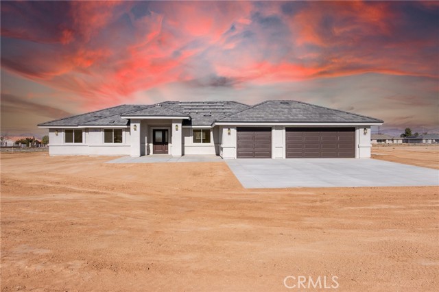 Detail Gallery Image 3 of 46 For 22520 Houston St, Apple Valley,  CA 92308 - 4 Beds | 2/1 Baths