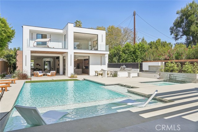 22930 Dolorosa Street, Woodland Hills CA: https://media.crmls.org/medias/b1937ea3-71b9-460c-8b33-5414d3906097.jpg