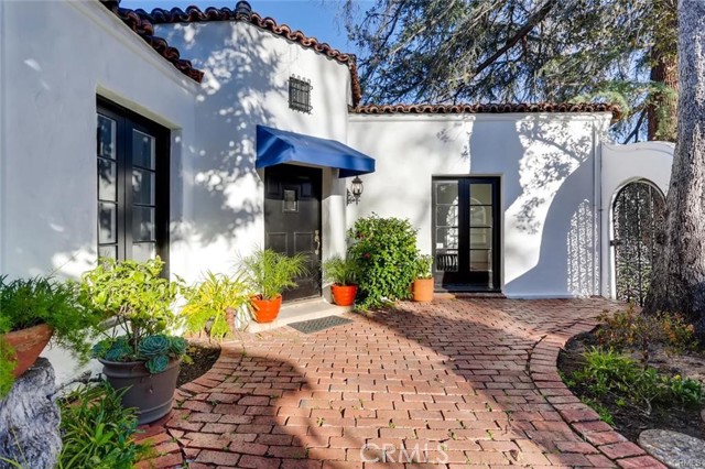 Detail Gallery Image 22 of 22 For 10447 Whipple St, Toluca Lake,  CA 91602 - 3 Beds | 2 Baths