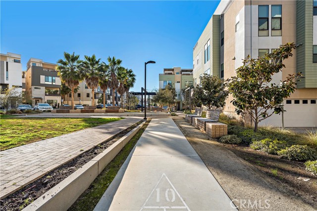 Detail Gallery Image 37 of 50 For 645 W 17th St, Costa Mesa,  CA 92627 - 3 Beds | 2/2 Baths
