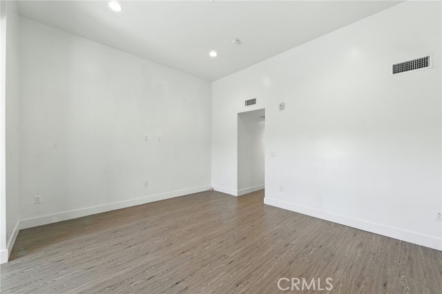 Detail Gallery Image 29 of 43 For 4461 Tujunga Ave #102,  Studio City,  CA 91602 - 3 Beds | 2/1 Baths