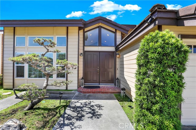 Image 5 of 46 For 8452 Deepview Drive